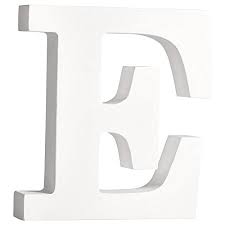 אות עומדת מעץ - E