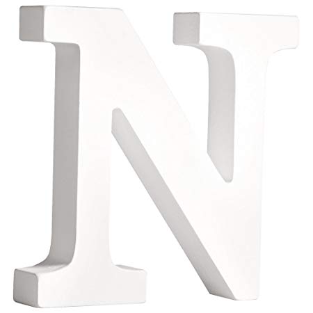 אות עומדת מעץ - N